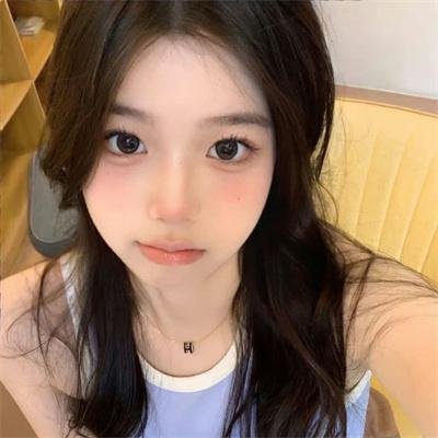 海棠经雨胭脂透